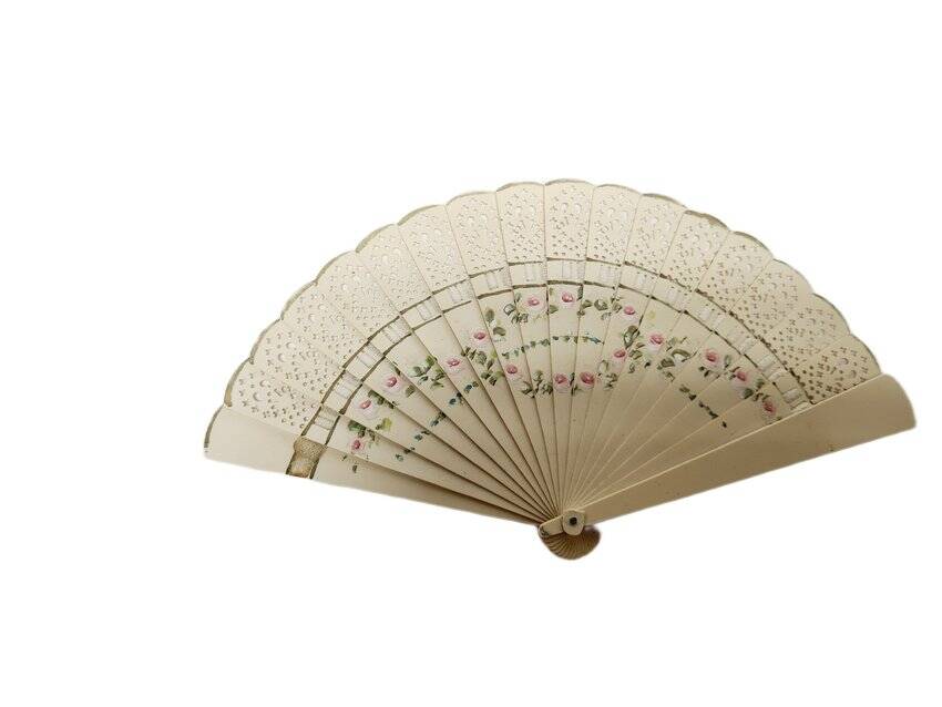 Art Nouveau Austro-Hungarian celluloid fan, 1900s