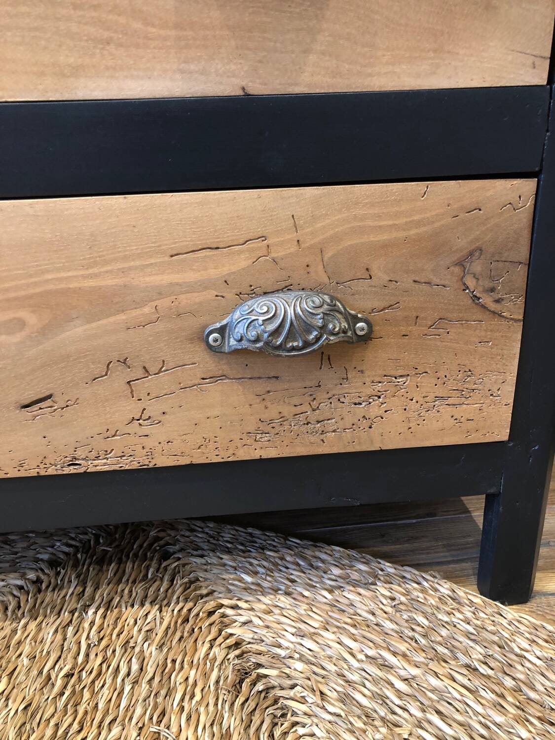 Country chest of drawers