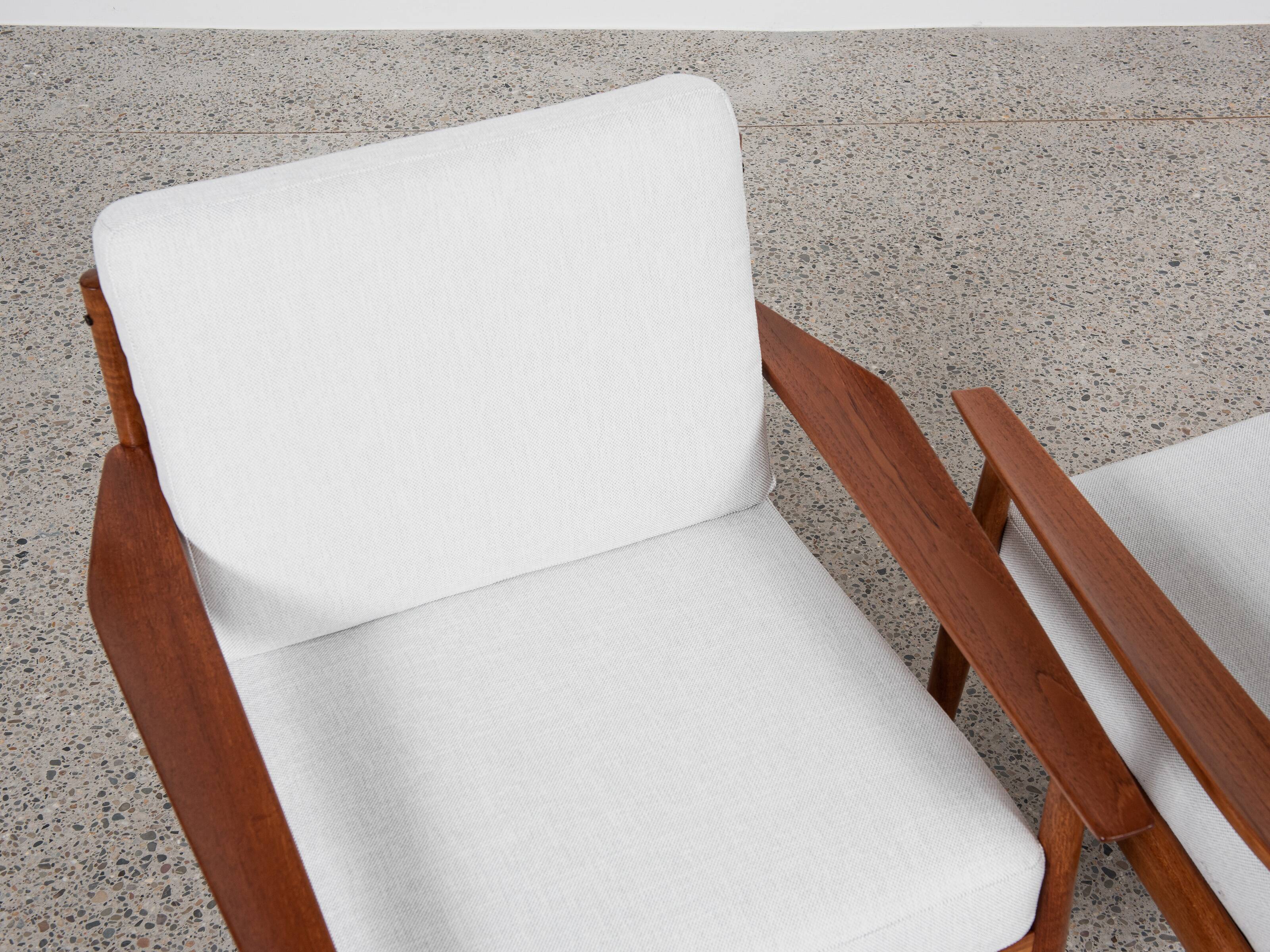 Midcentury Danish pair of easy chairs by Arne Vodder for Glostrup 1960s