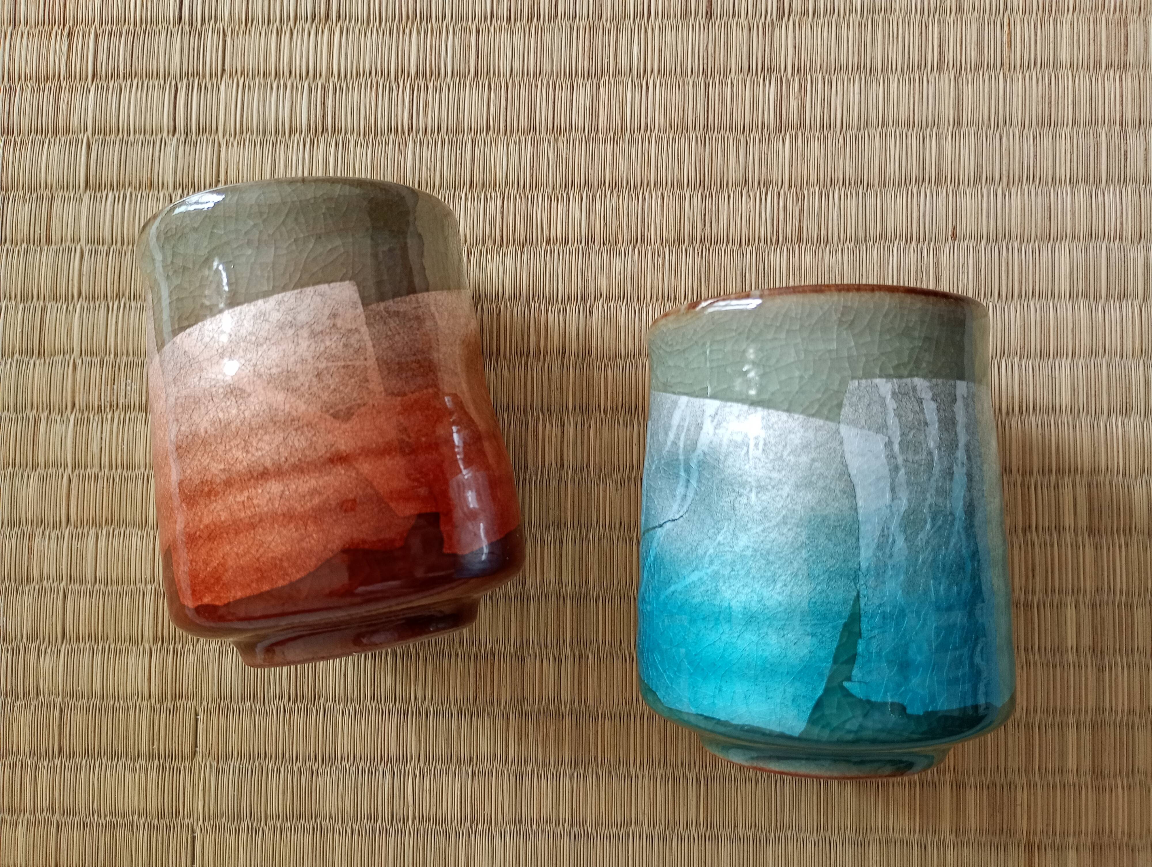 2 Japanese tea cups