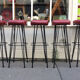Tabouret de bar piètement Eiffel revêtement skaï 1960