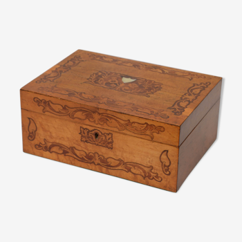 Victorian birdseye maple jewellery box