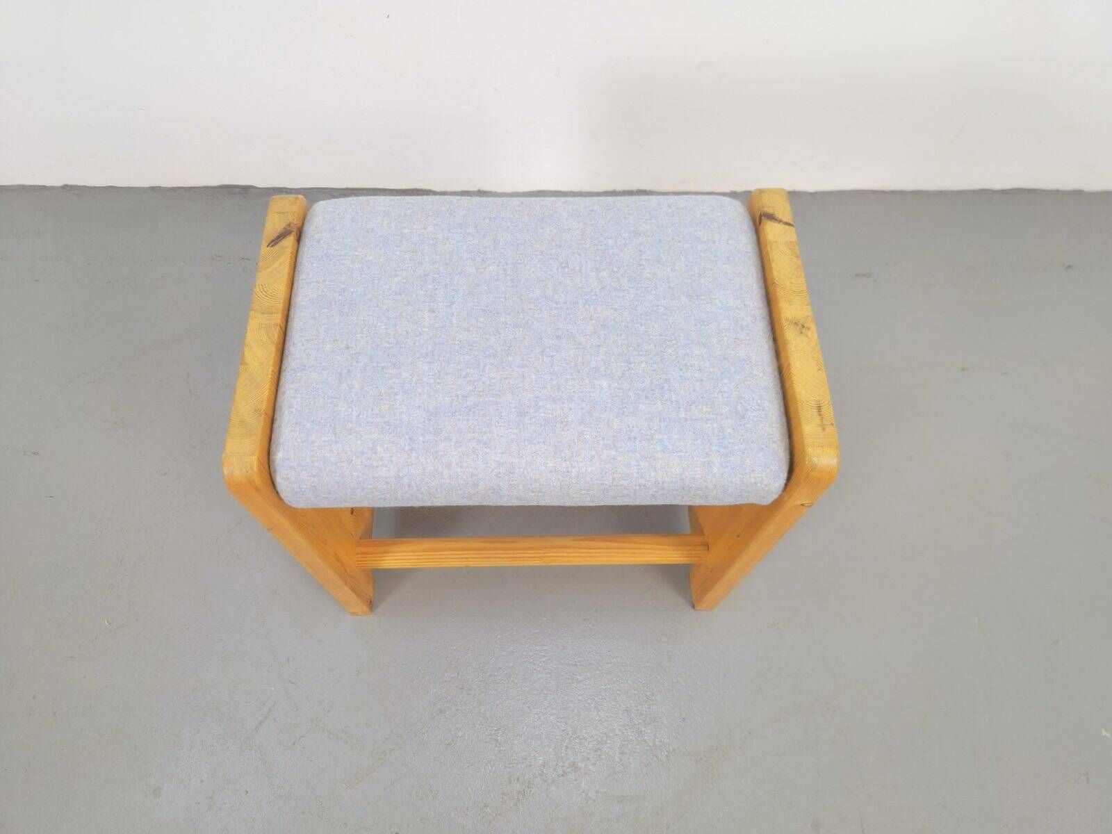Mid-Century Scandinavian Pine Stool in the style of Charlotte Perriand, Denmark, 1960s