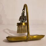 1/5 English brass crumb pickup