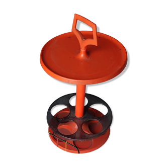 Deserted vintage mini bar