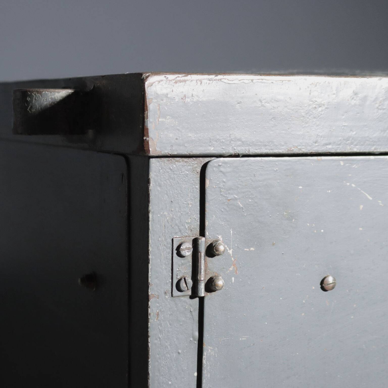 Vintage industrial furniture in wood and metal, Italy, 1960s, original