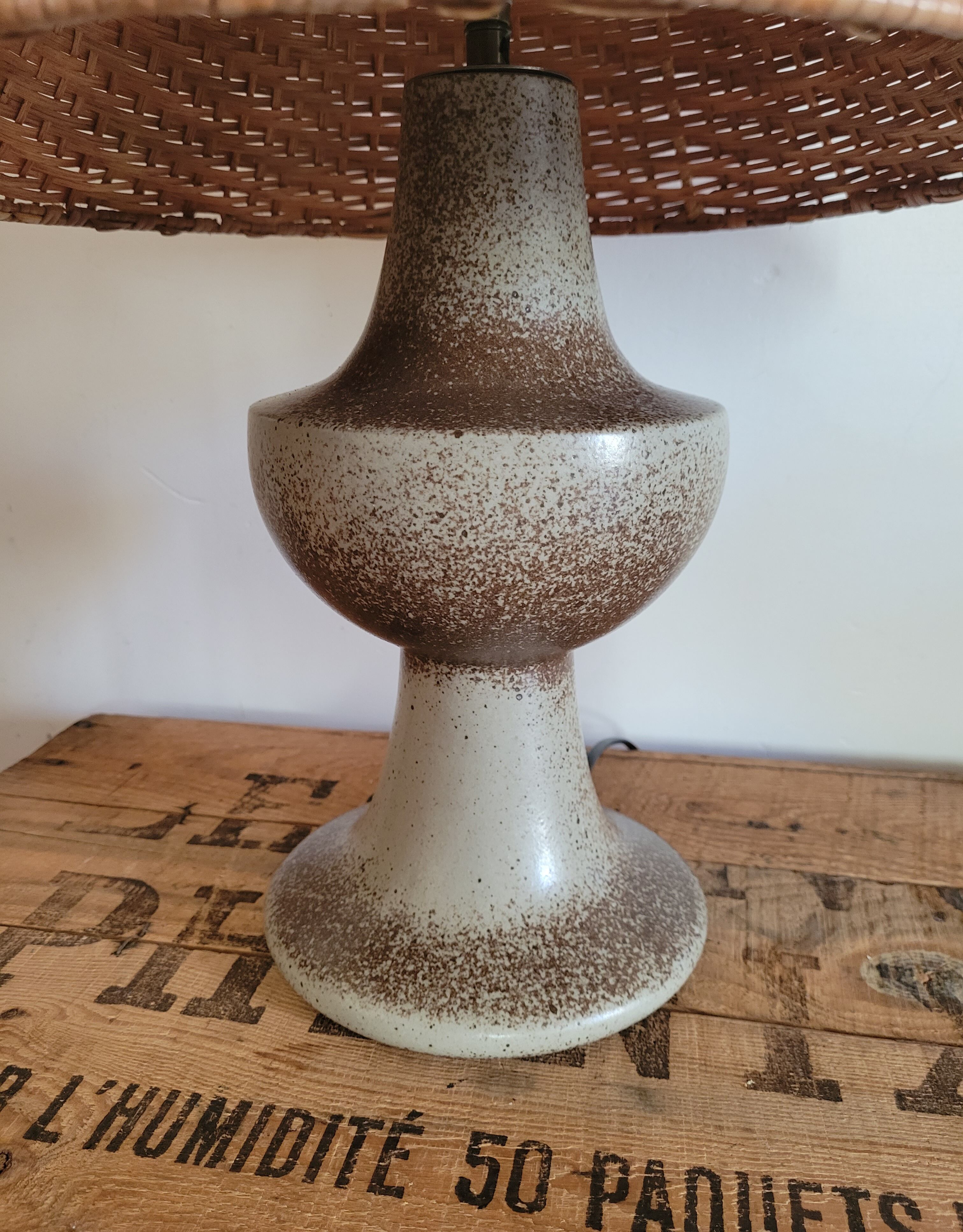 Stoneware and rattan lamp