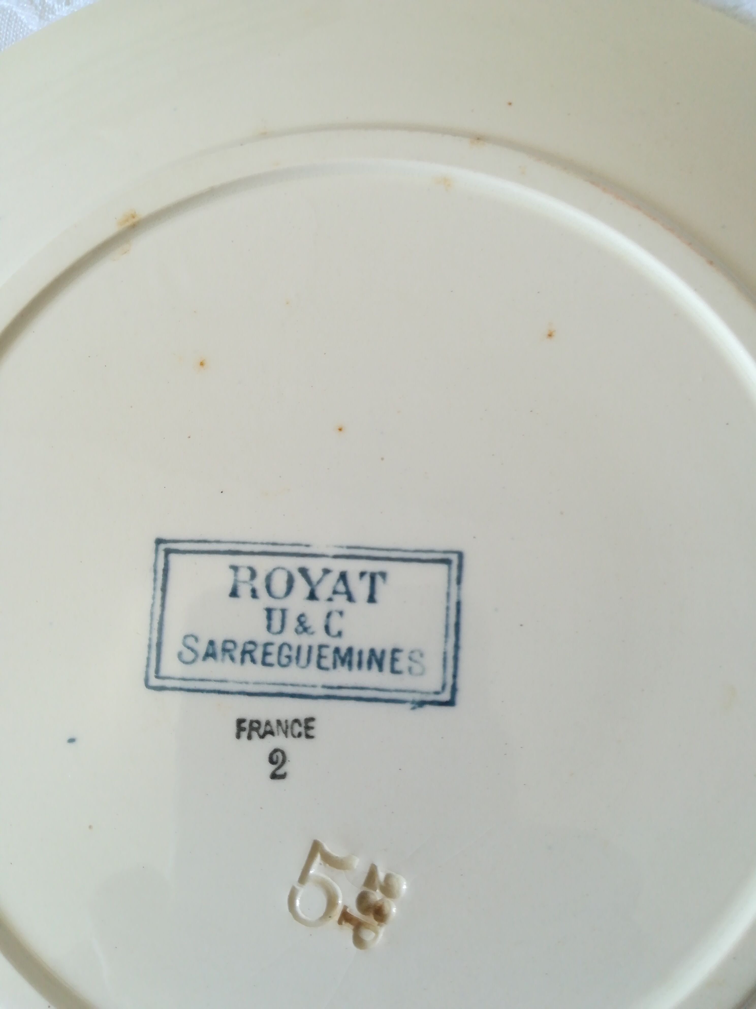 12 assiettes terre de fer Sarreguemines