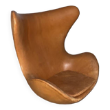 Rare fauteuil Egg Chair en cuir cognac (Arne Jacobsen, 1958)