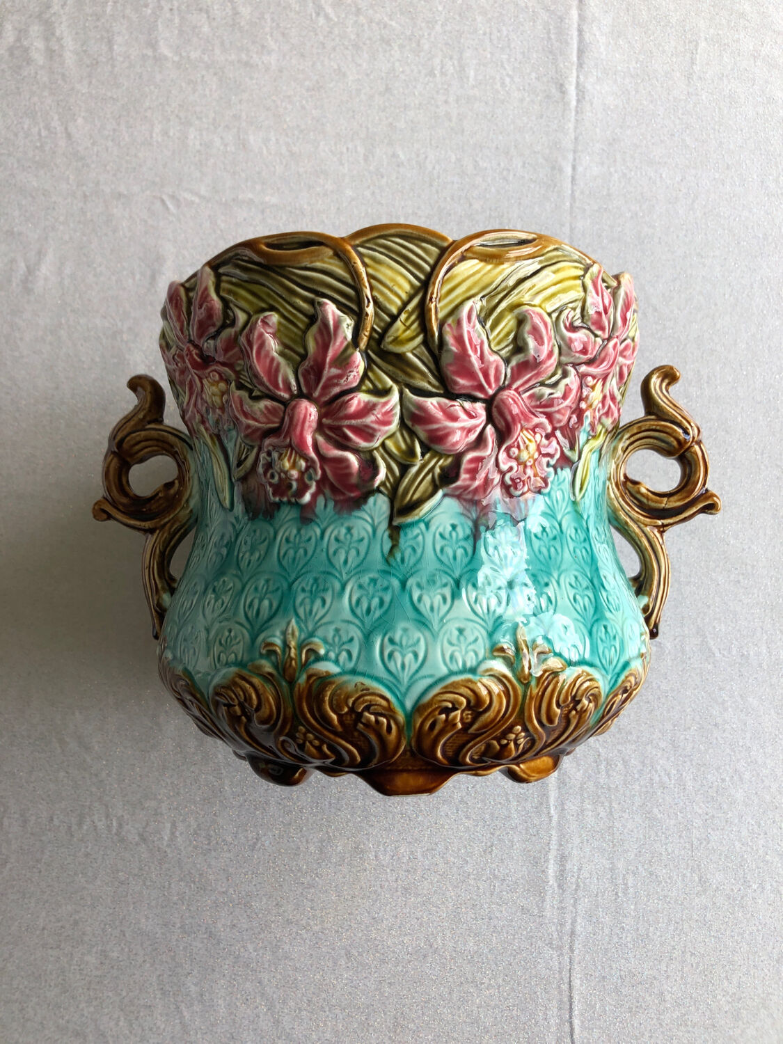 Slip pot cover