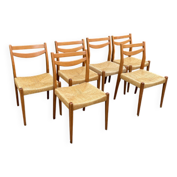 Set of 6 Vintage Scandinavian Chairs
