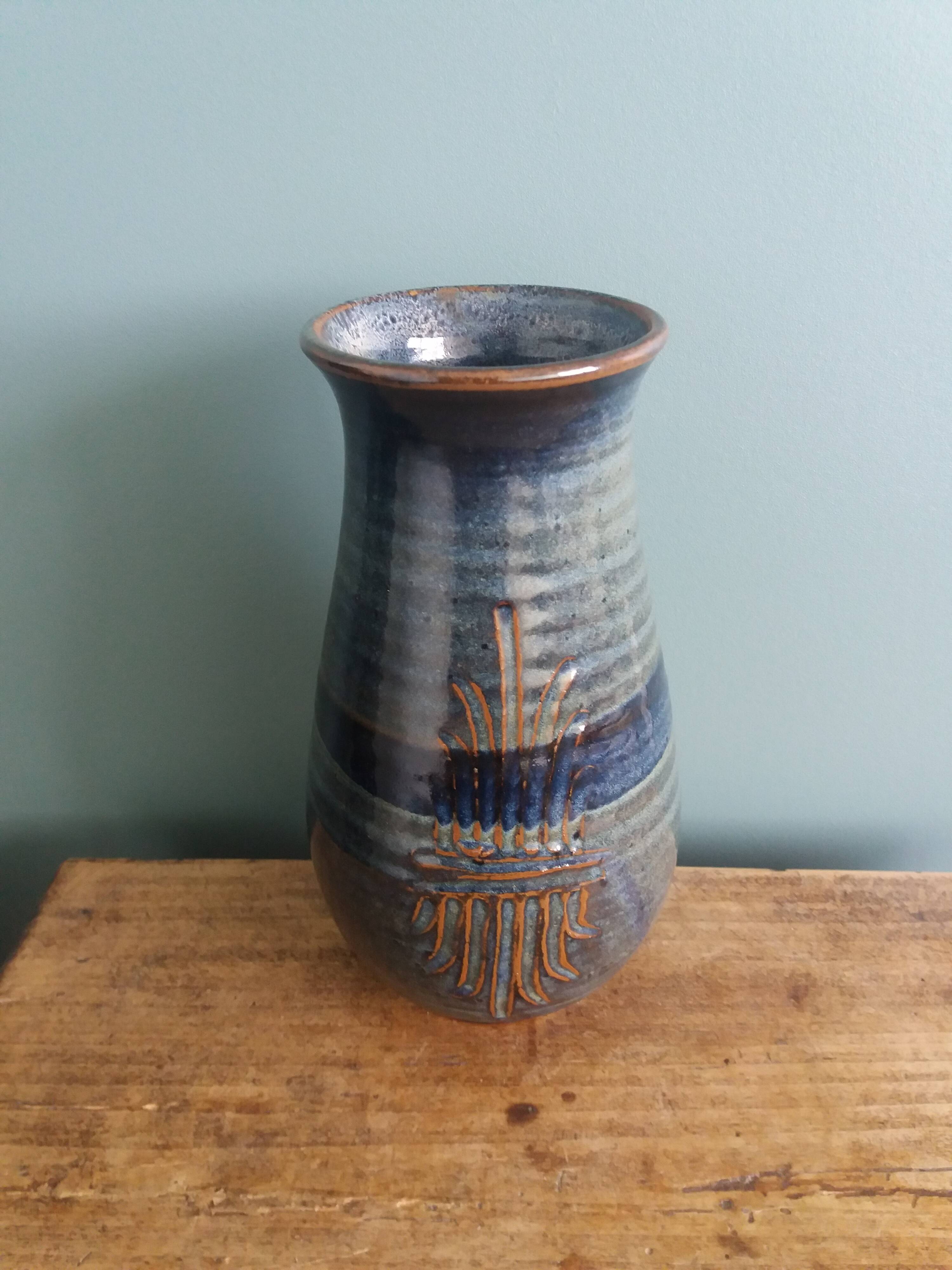 Handcrafted stoneware vase signed Parabis Béarn