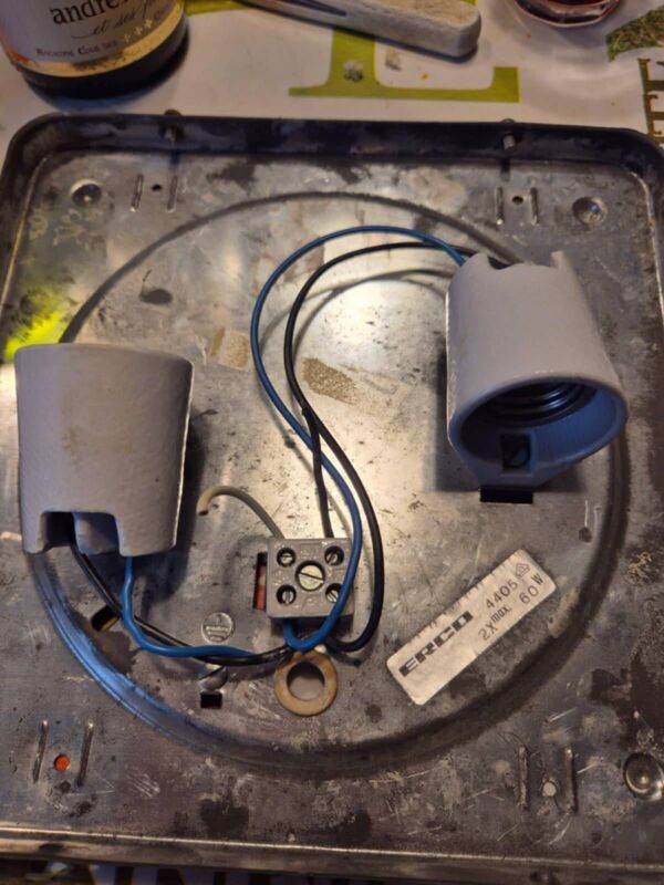 Plafonnier, applique en verre moulé, 1970