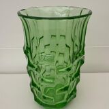Vase art déco vert par August Walther & Söhne années 1930