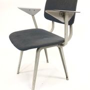 Circle Friso Kramer Revolt Ahrend vintage chair with designer armrests
