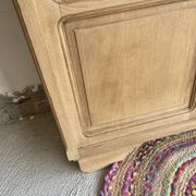 Armoire vitrée