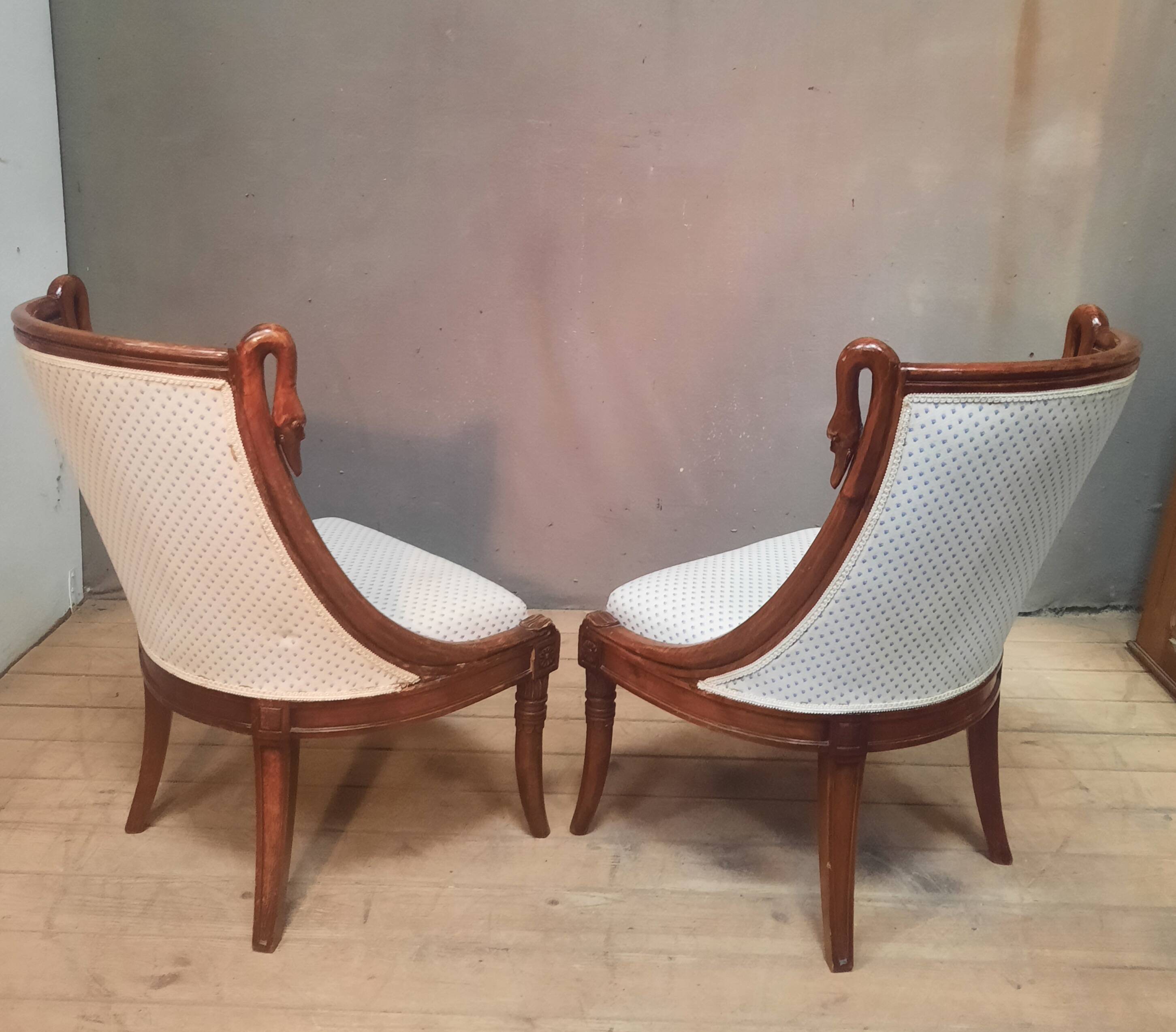 Paire de chaise d enfant à col de cygnes