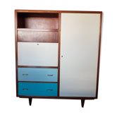 Armoire vintage en bois rouge style scandinave