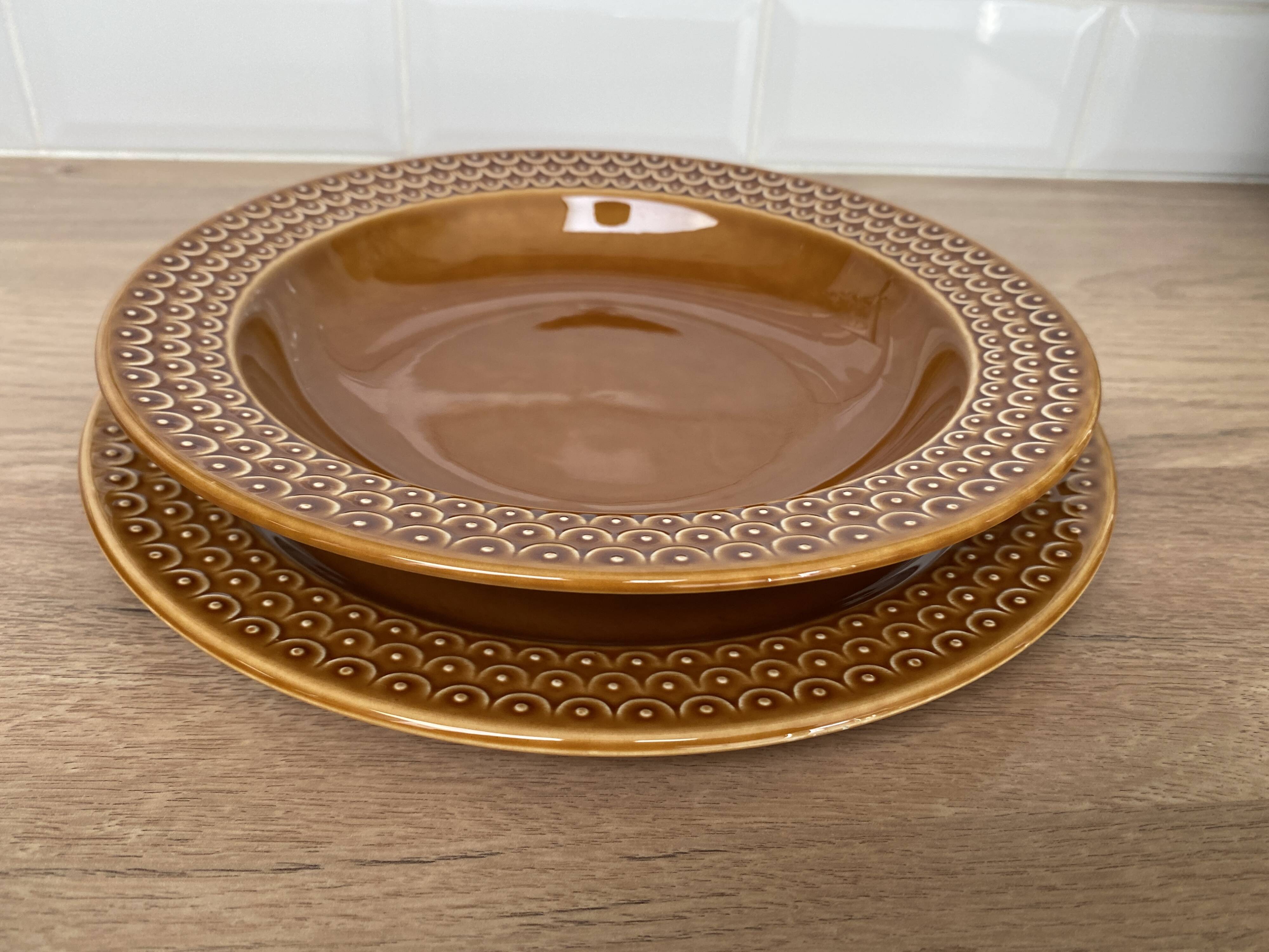 Set of 12 Pagnossin earthenware plates