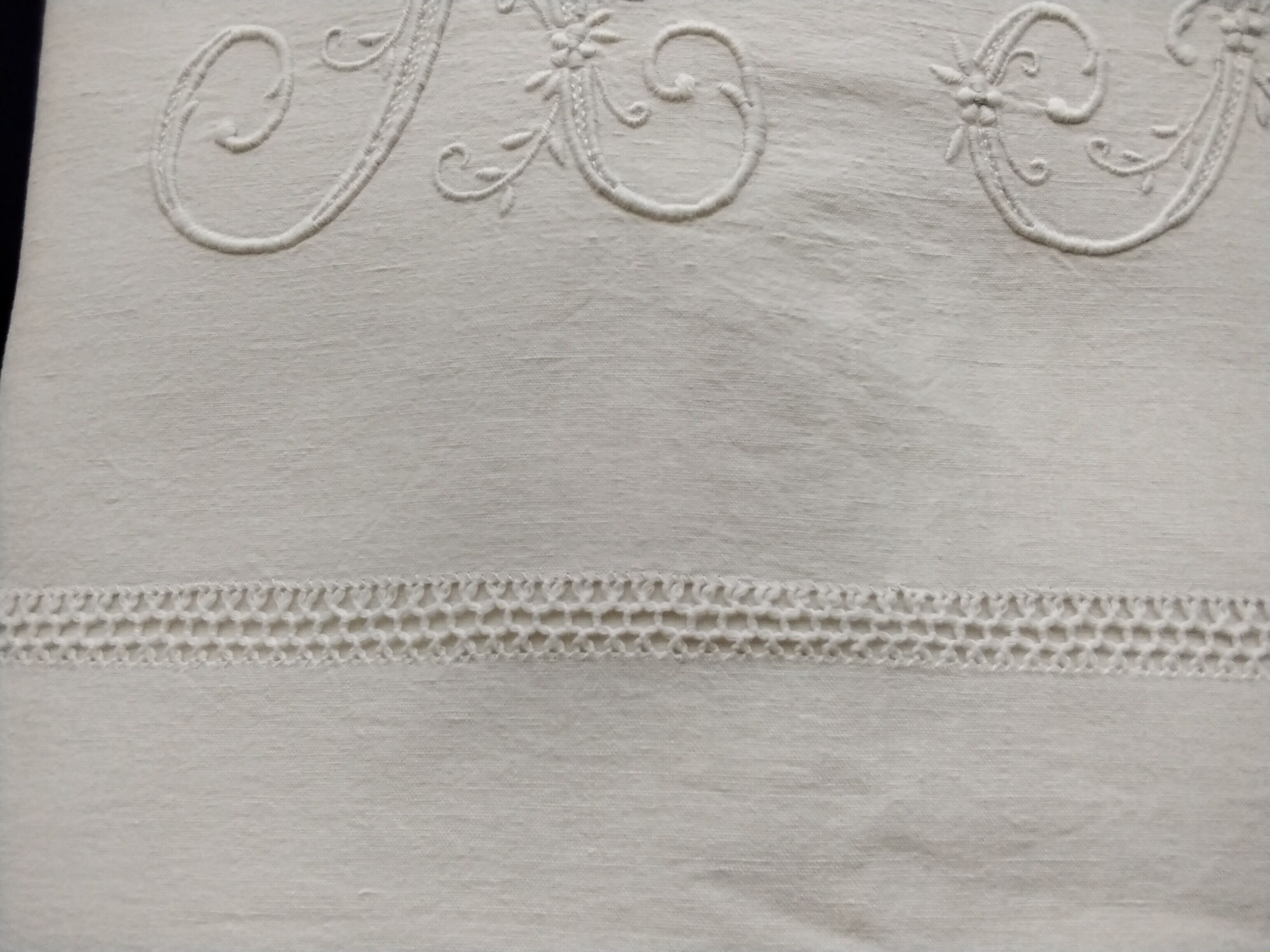 Old sheet in monogrammed cotton RF and with days 2.05 x 2.80 m