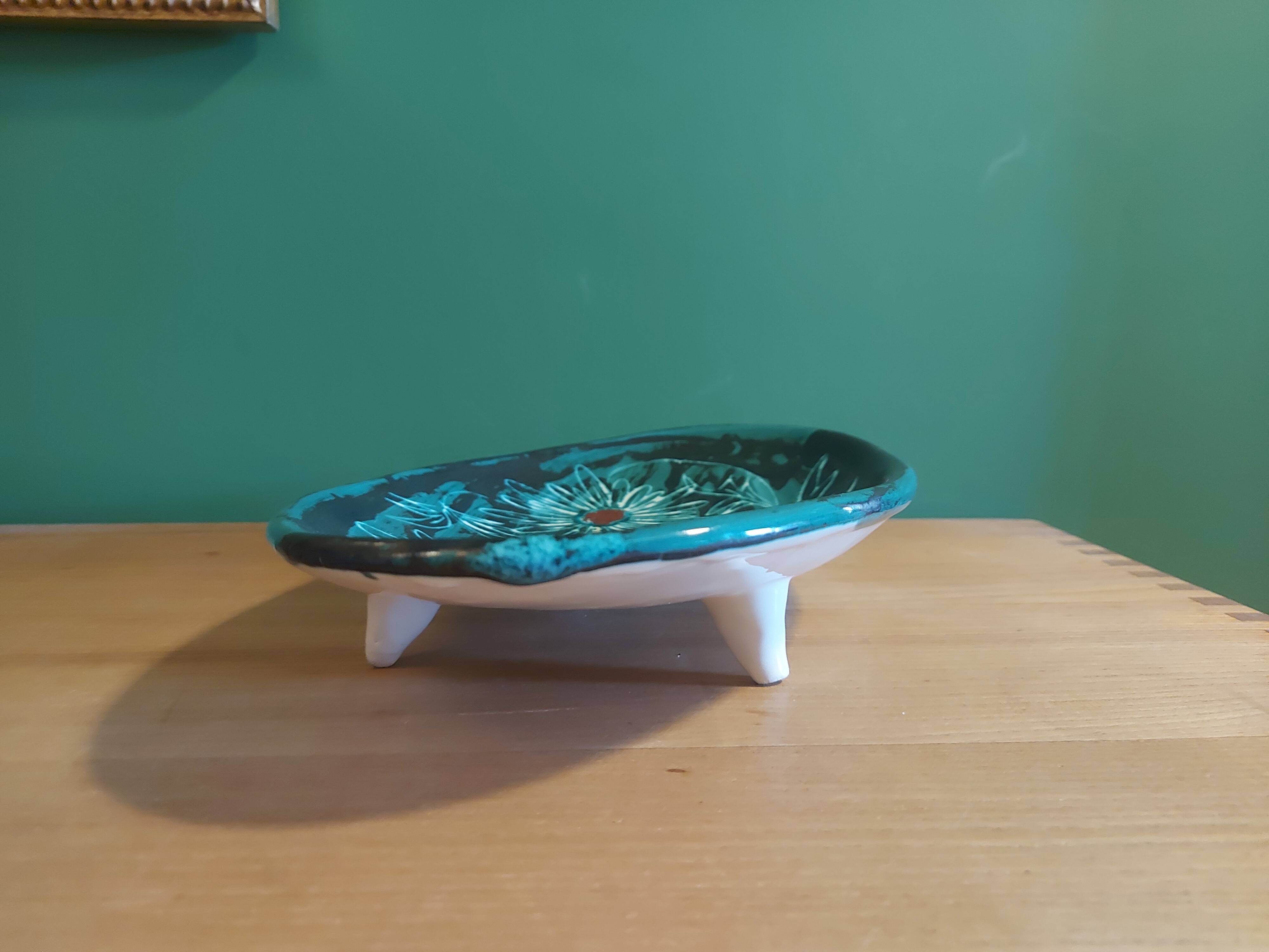 Vallauris cermal dish