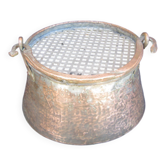 Old copper "pic-fleurs" cauldron hammered copper