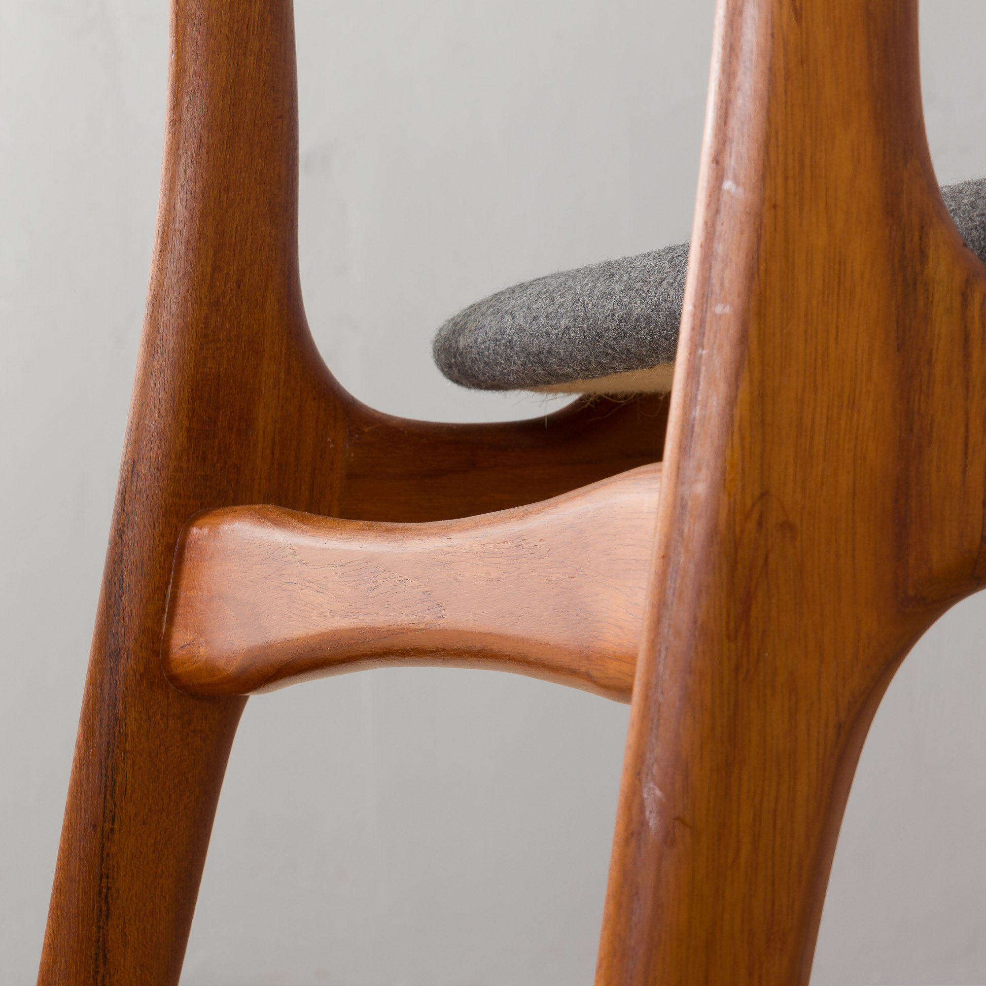 Set of 4 Schønning & Elgaards Danish teak chairs in gray wool upholstery