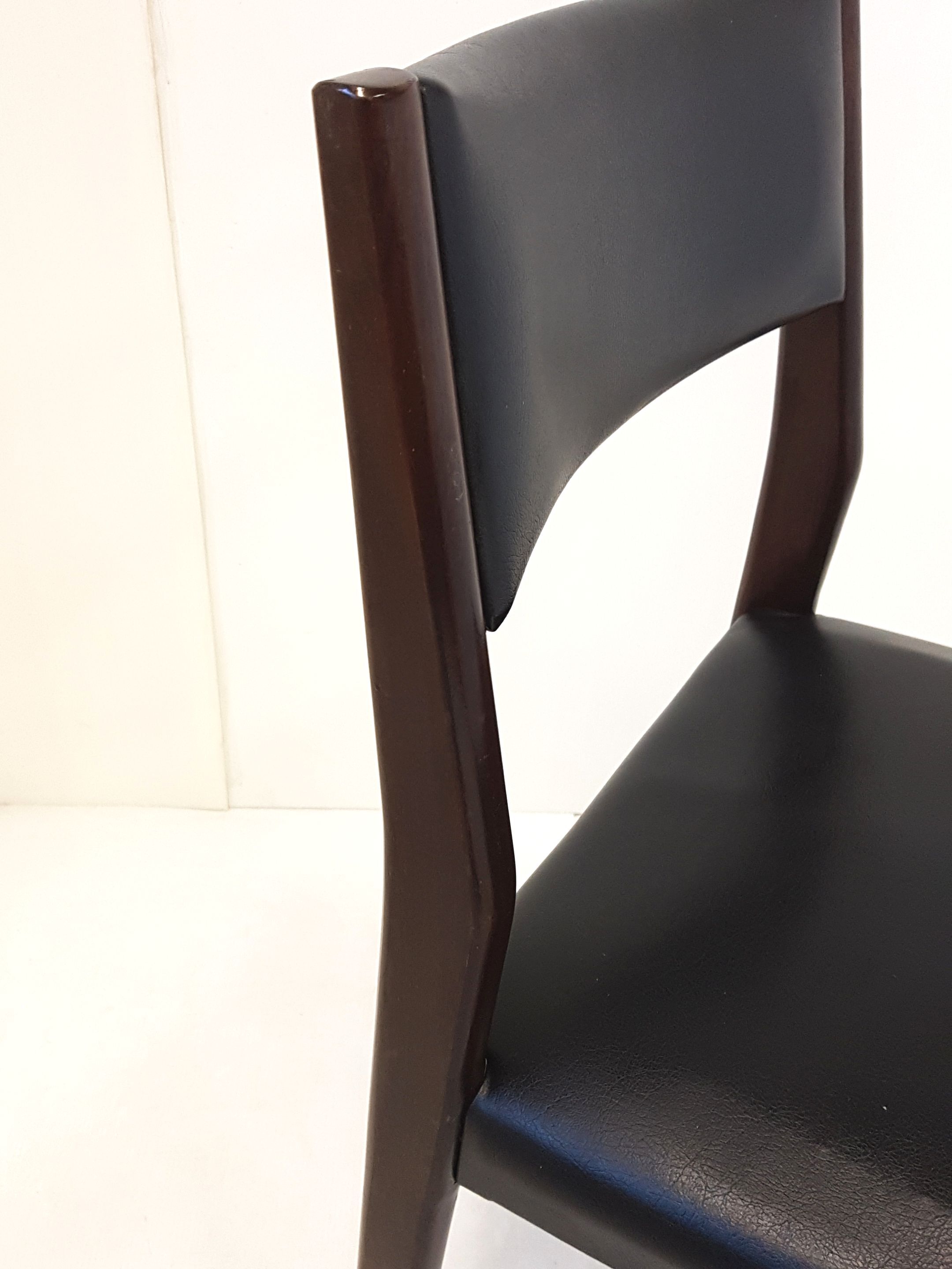 Suite of 6 Scandinavian chairs 1960