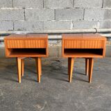 Paire de tables de chevet style scandinave en teck vernis