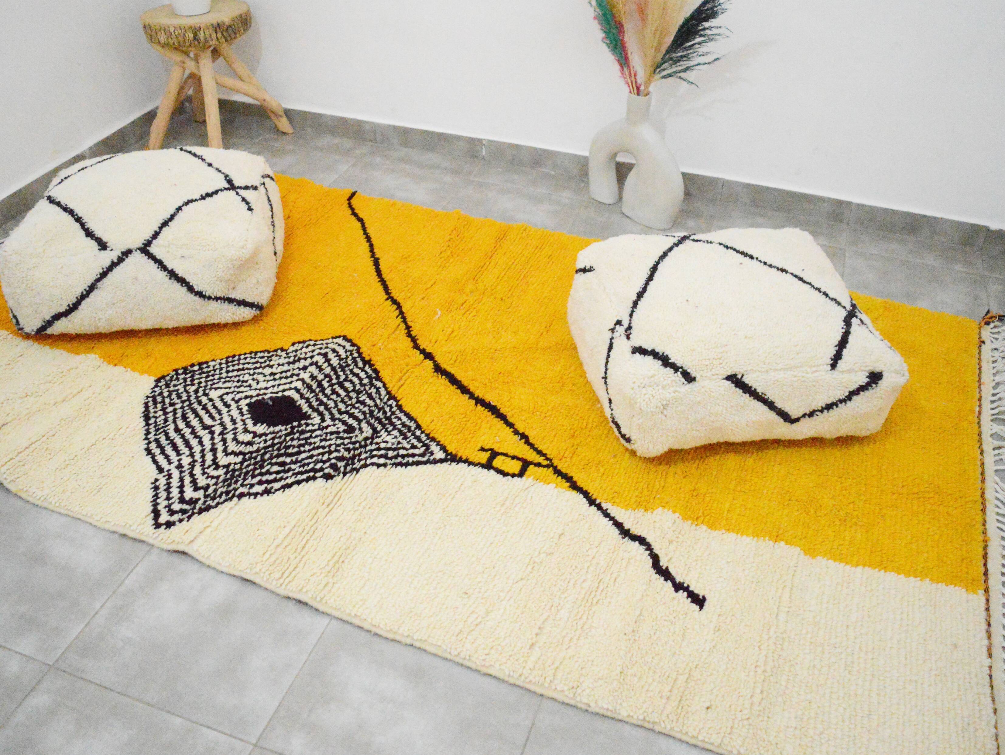 Moroccan berbere carpet 270x150cm