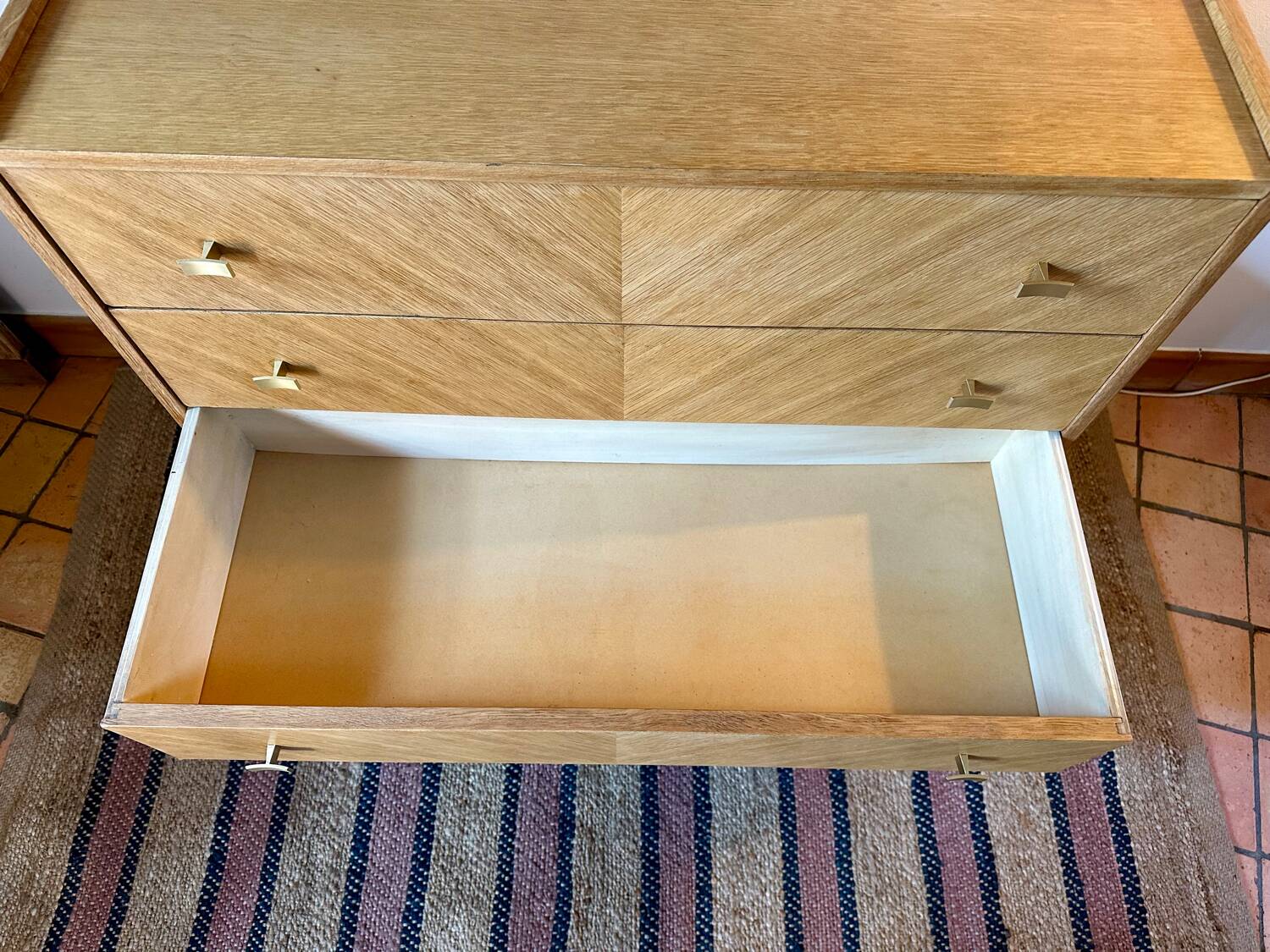 Vintage chest of drawers