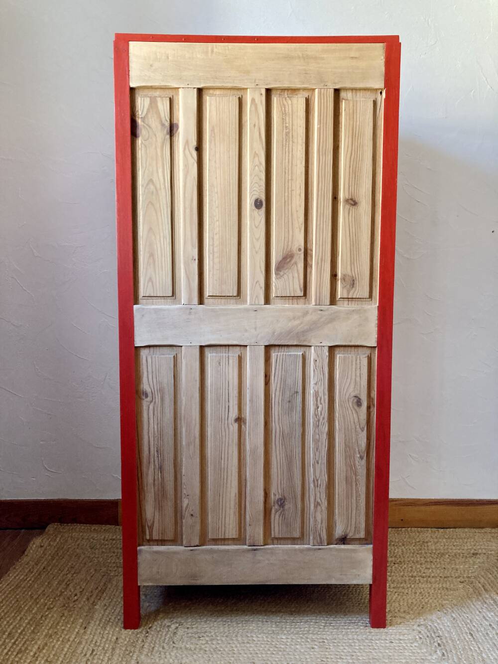 Glazed pine solid wood bonnetière