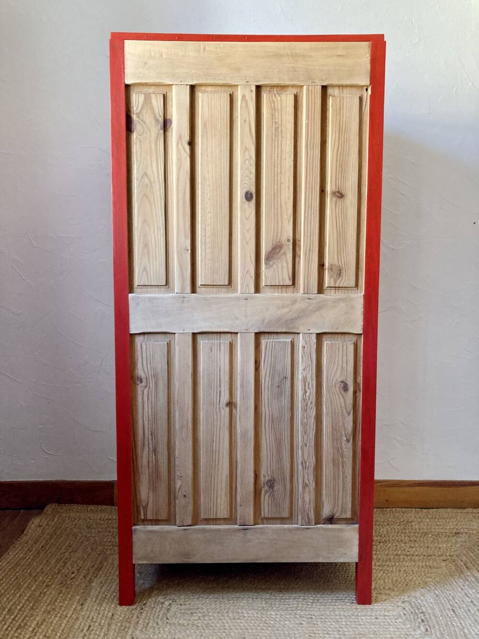Glazed pine solid wood bonnetière
