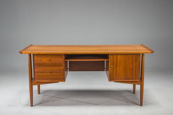 Bureau de Direction Danois en Teck par Arne Vodder pour H.P. Hansen, années 1960