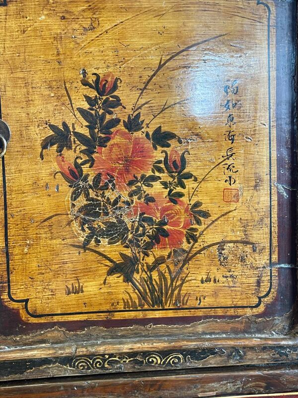 Meuble bas ancien chinois