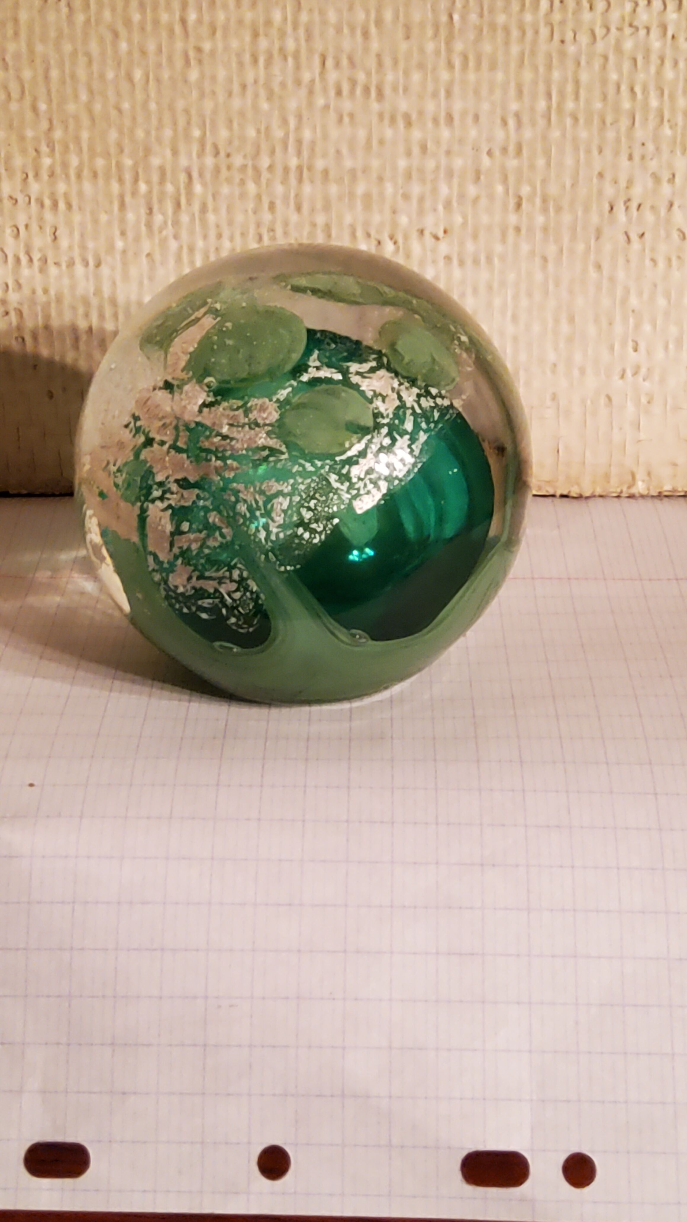 Sulphide presse papier by michèle luzoro