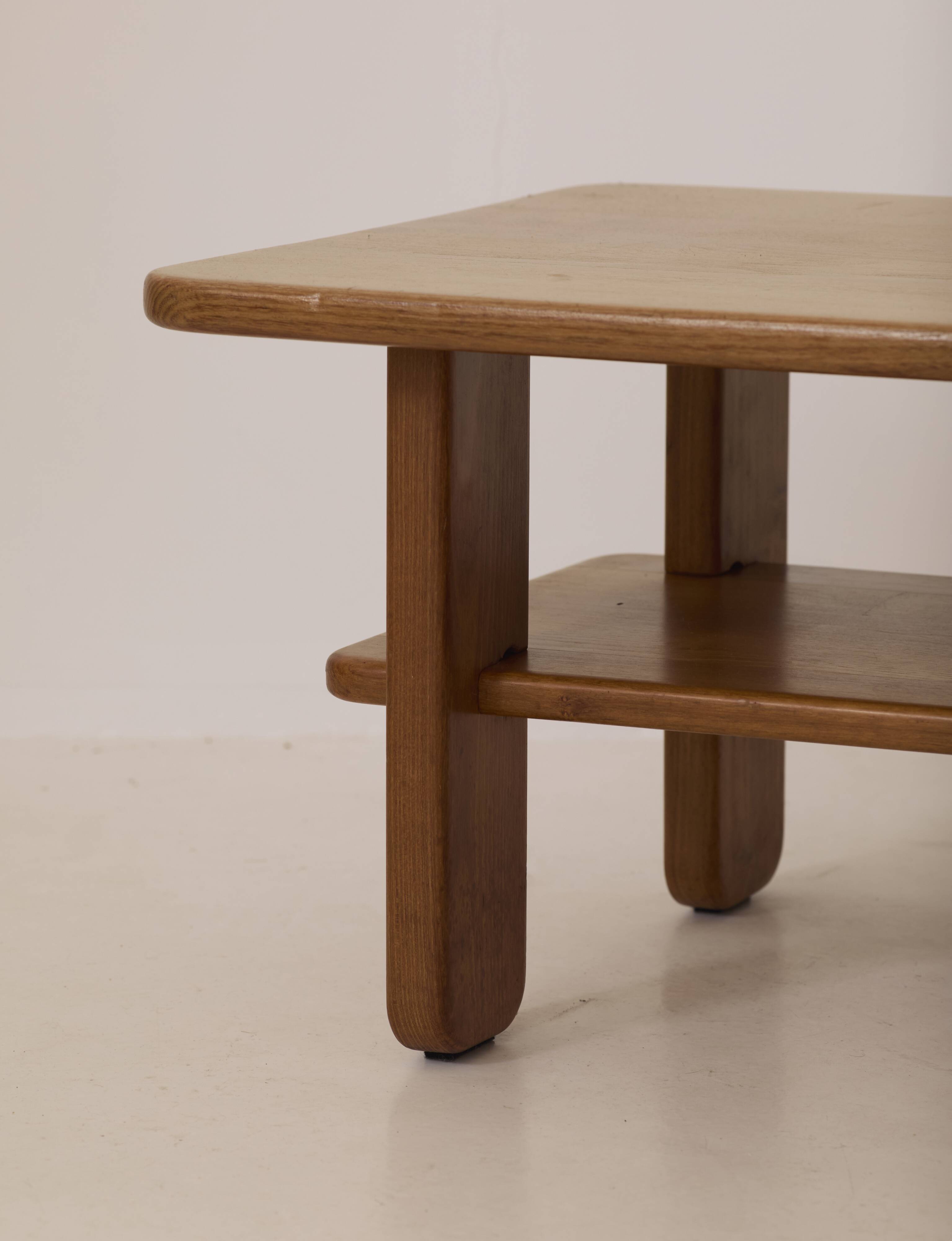 Coffee table in solid elm by Alain Gaubert vintage circa 1980.
