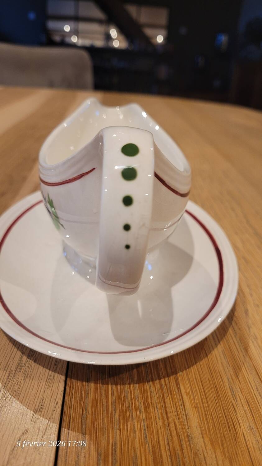 Antique sauce boat in porcelain by Boch Frères La Louvière