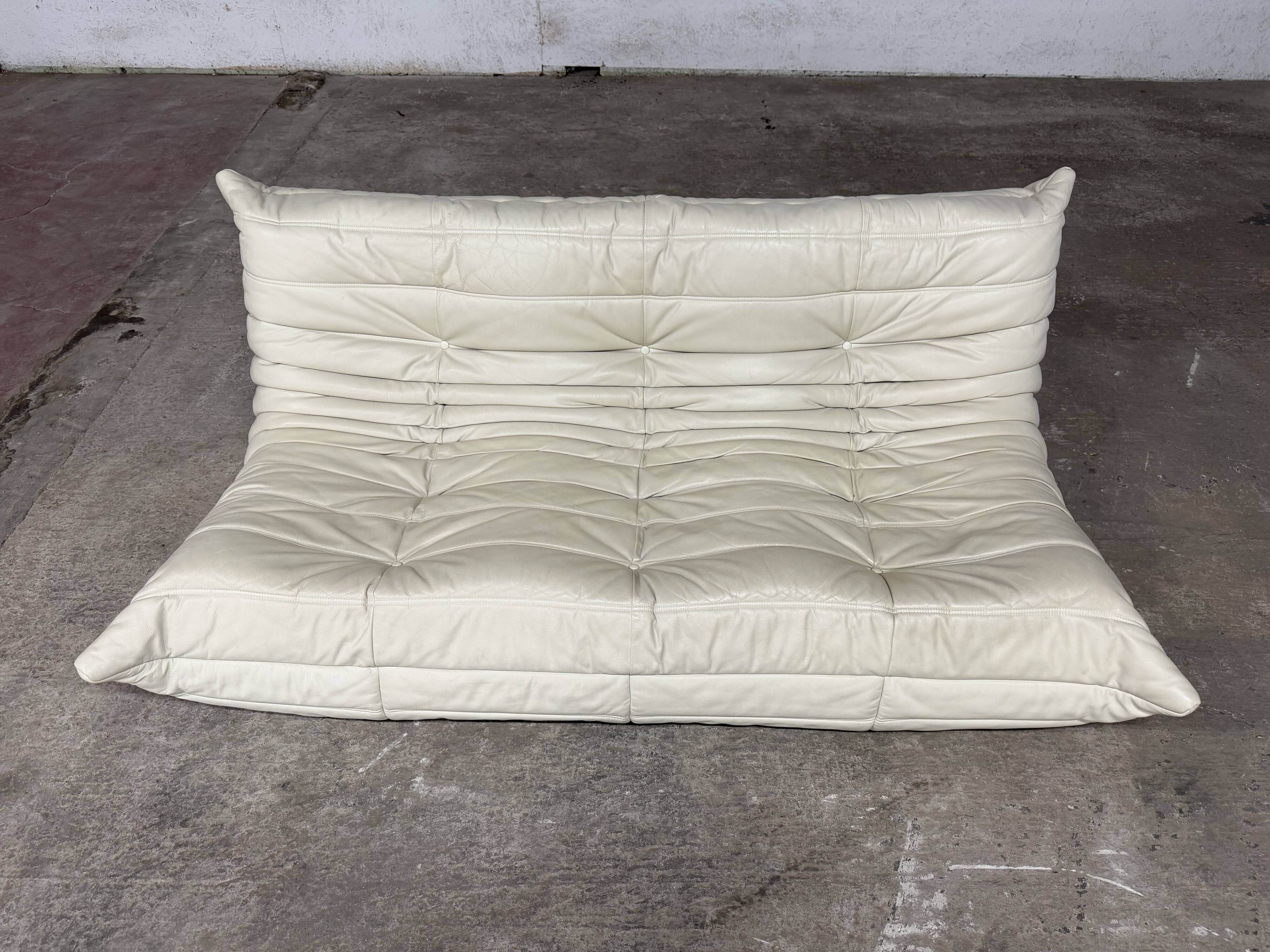 100% authentic ligne roset togo 3-seater beige leather in top condition!