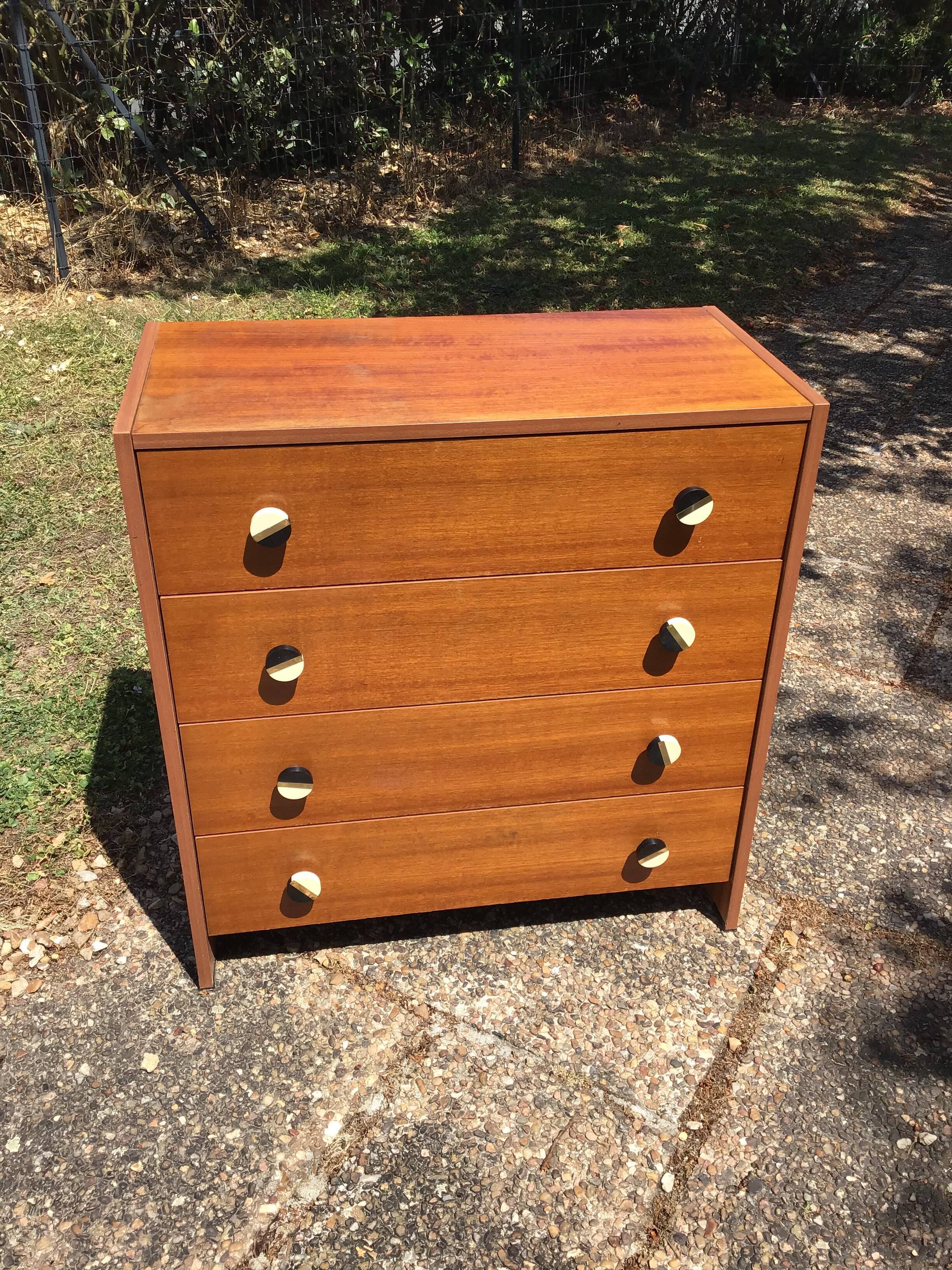 Commode vintage