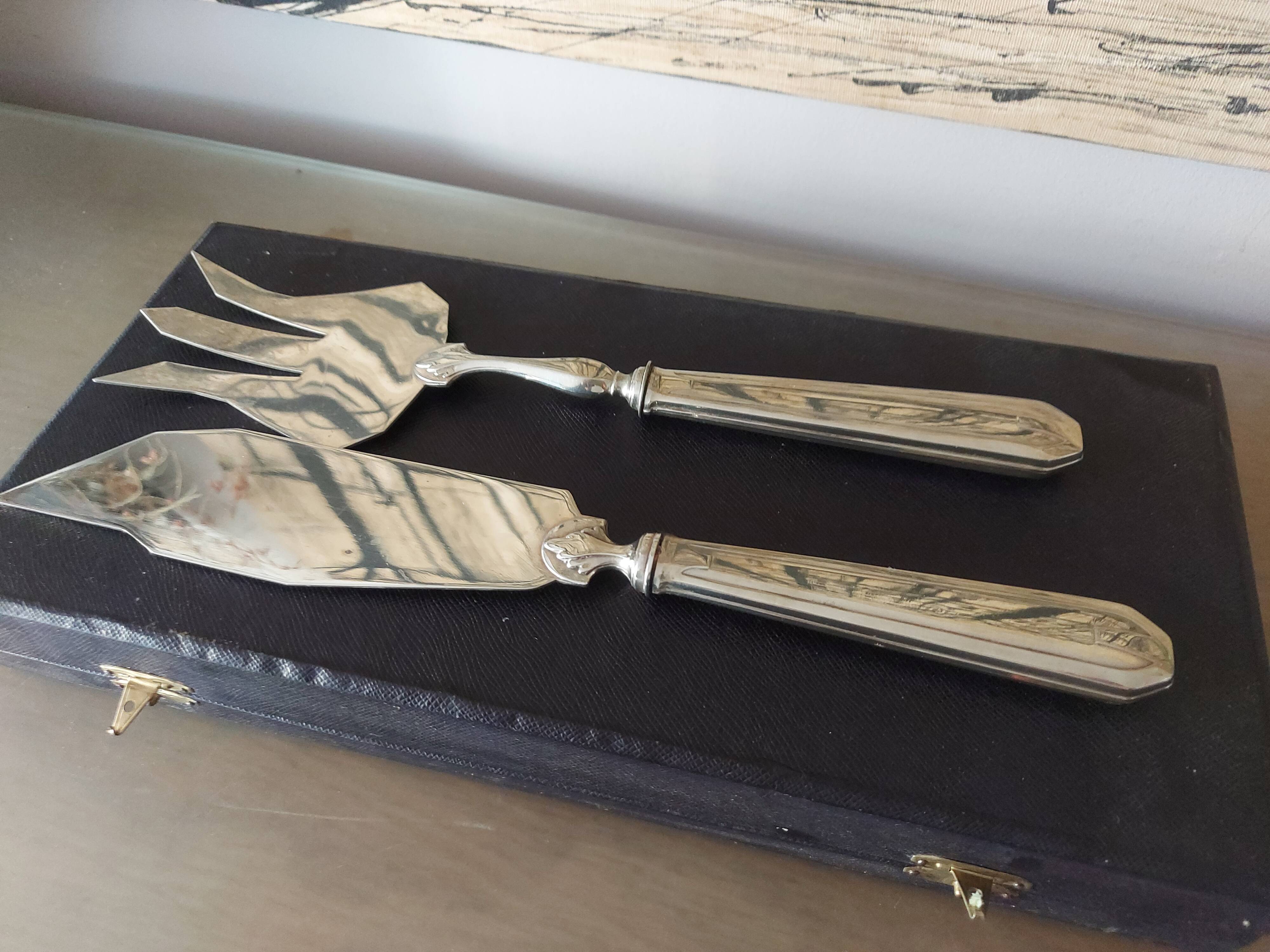 Art Deco fish service box