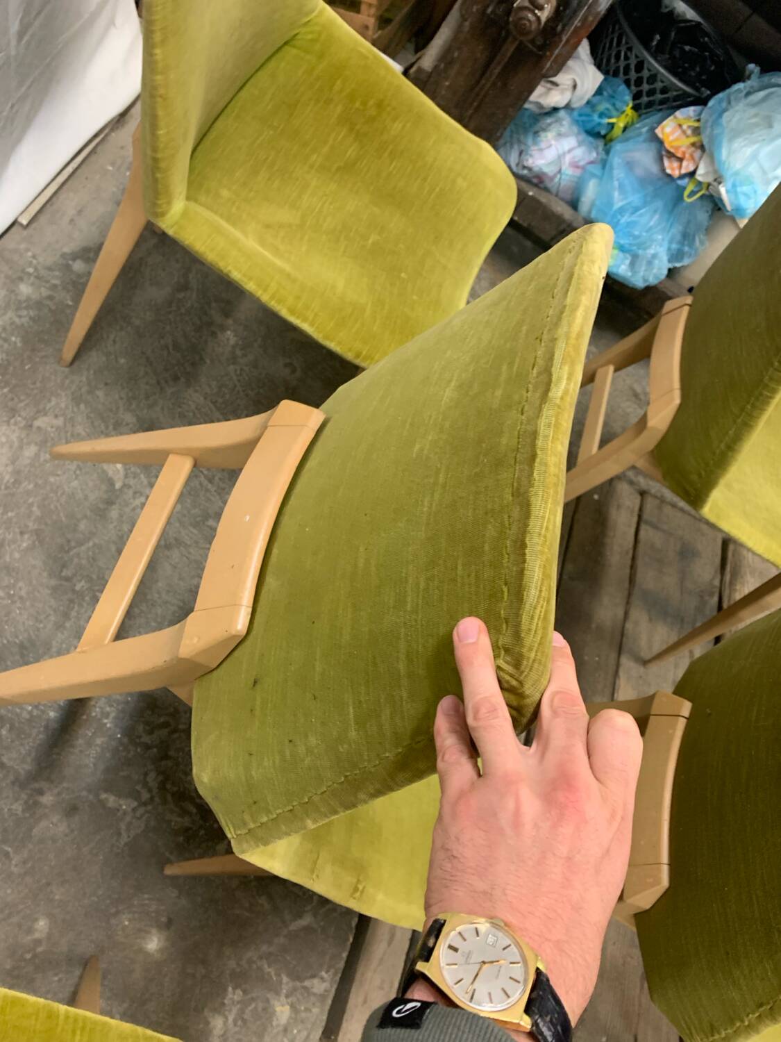 6 chaises scandinaves en velours vert, circa 1960