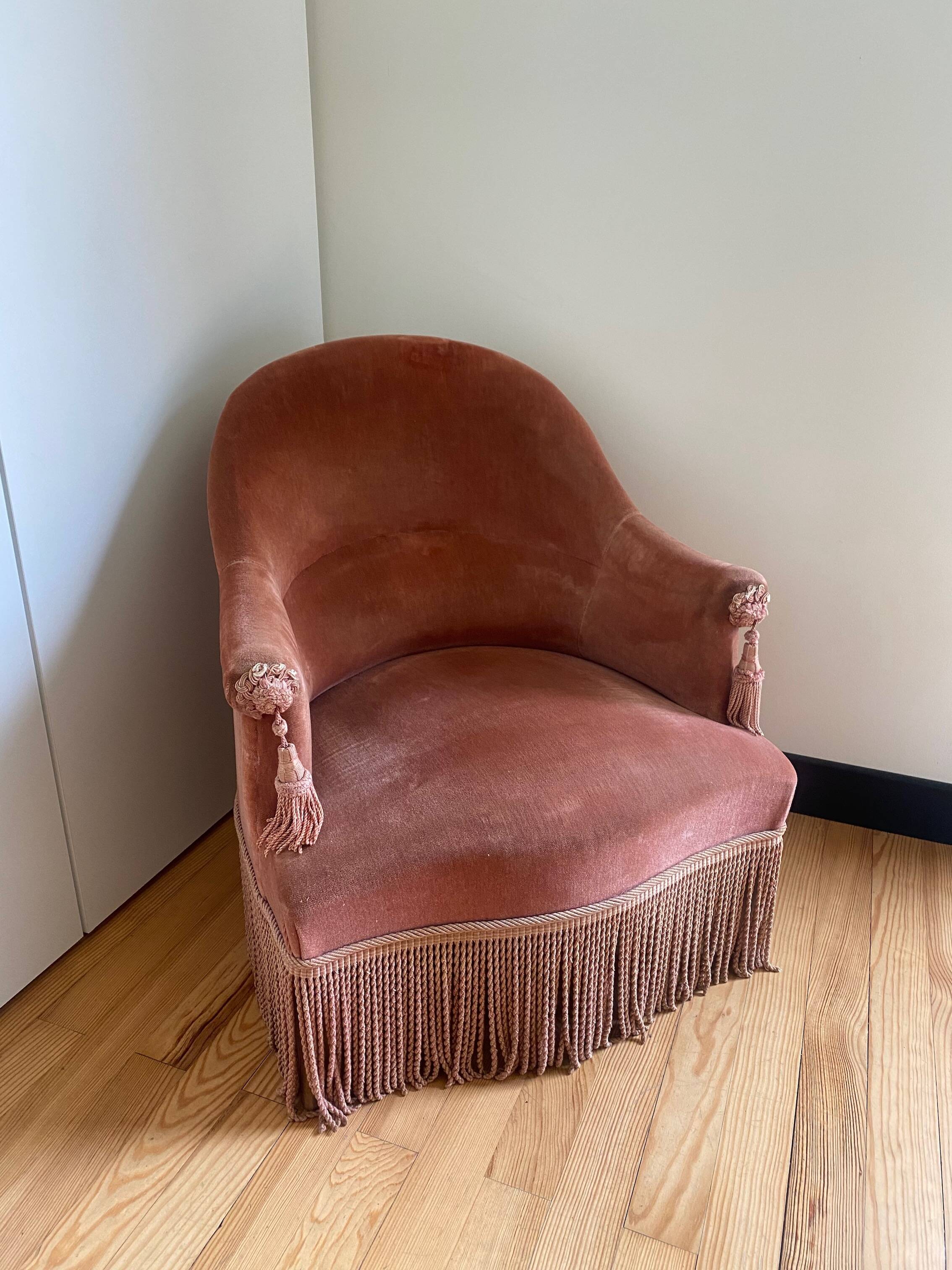 Vintage toad armchair Henriette