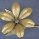 Fleur cendrier en laiton vintage