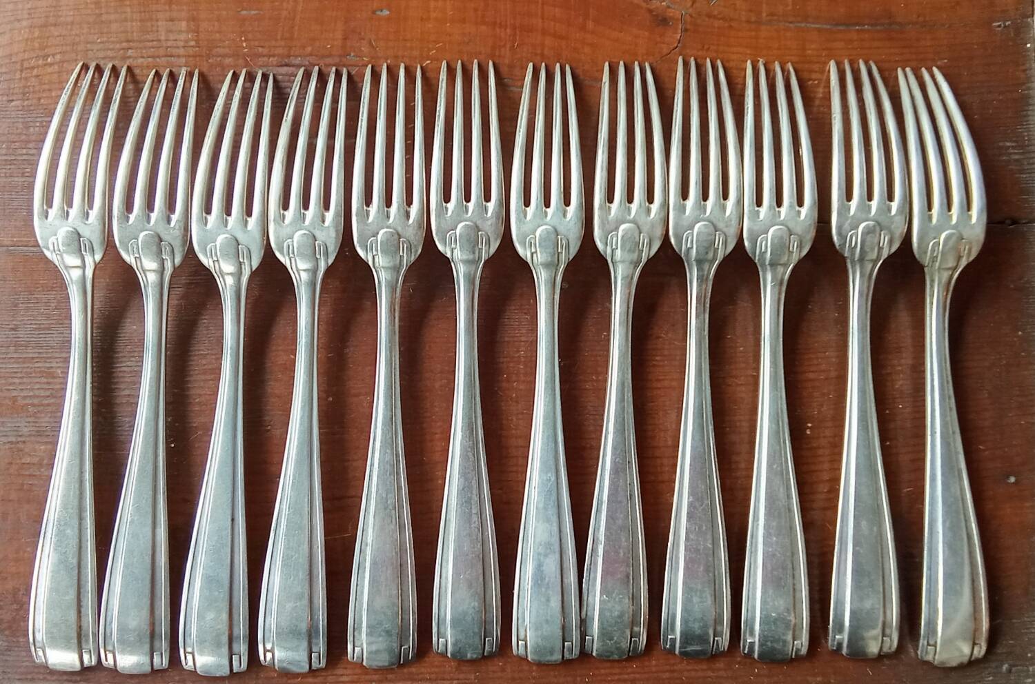 Antique 30-piece cutlery set from Boulenger Goldsmiths