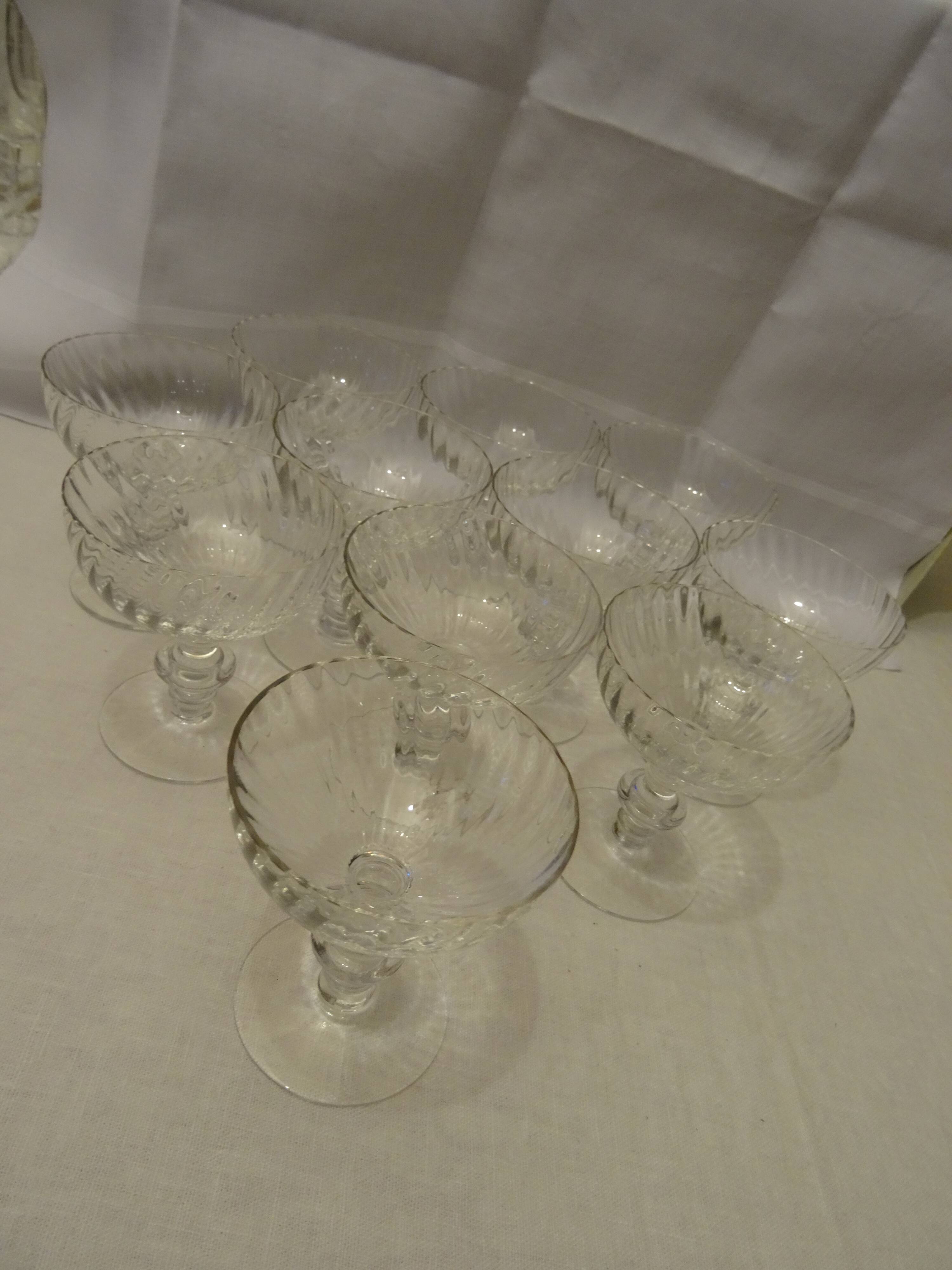 Lot of 11 beautiful cups to vintage champagne
