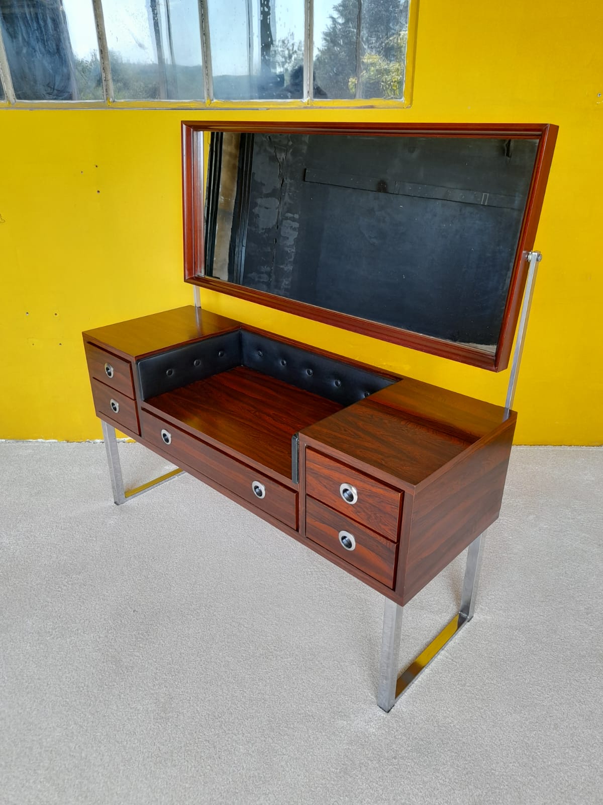 Rio rosewood dressing table circa 1970