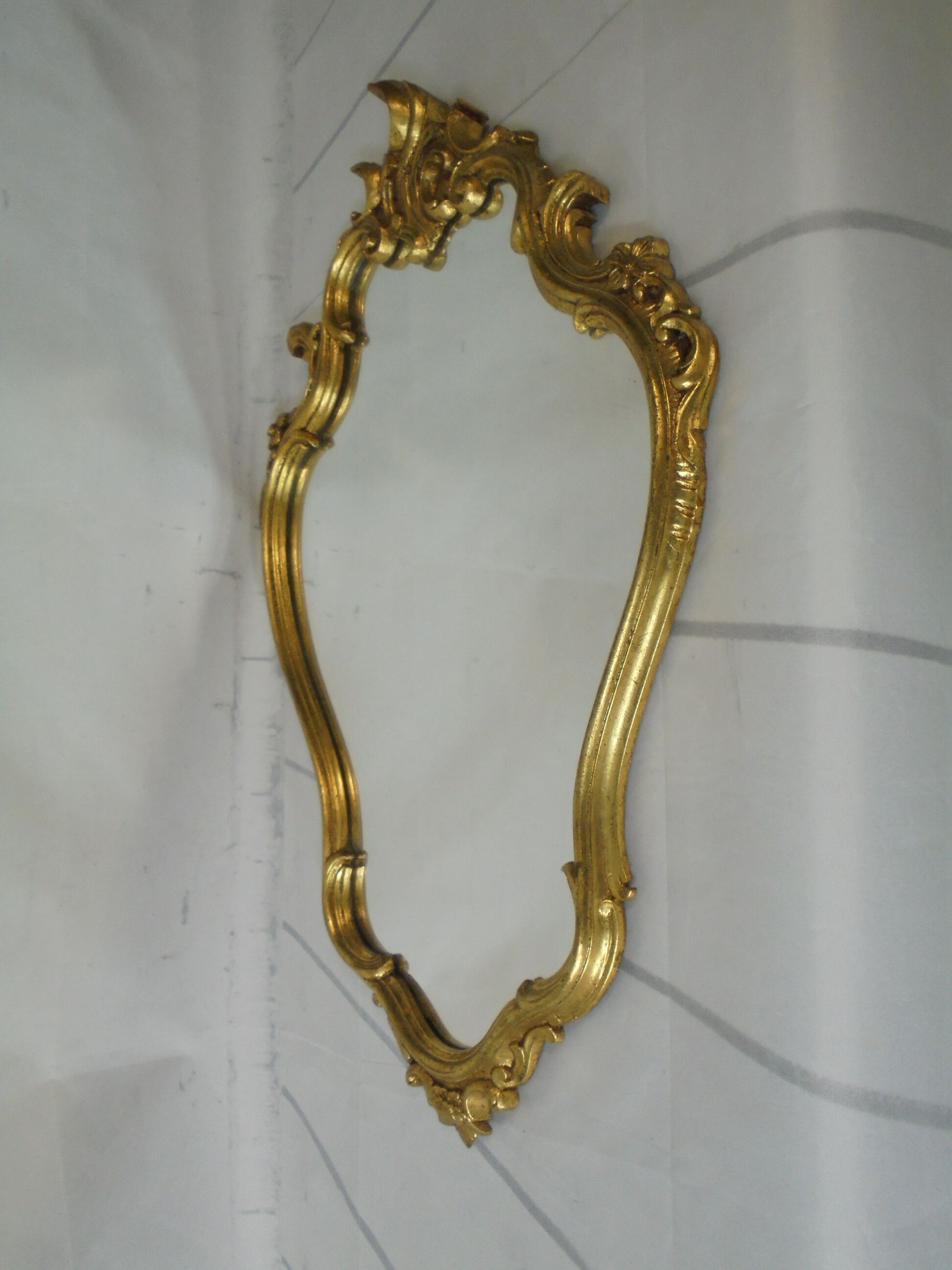 42 x 69 cm wooden mirror