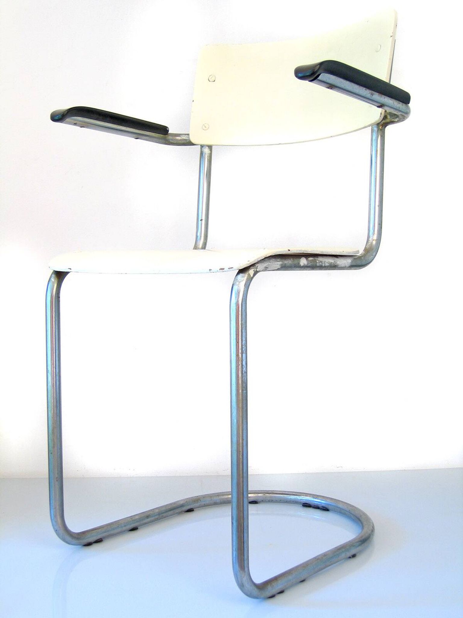 Gispen Vintage Tubular Chair – 1930s Dutch Design – White Retro Industrial