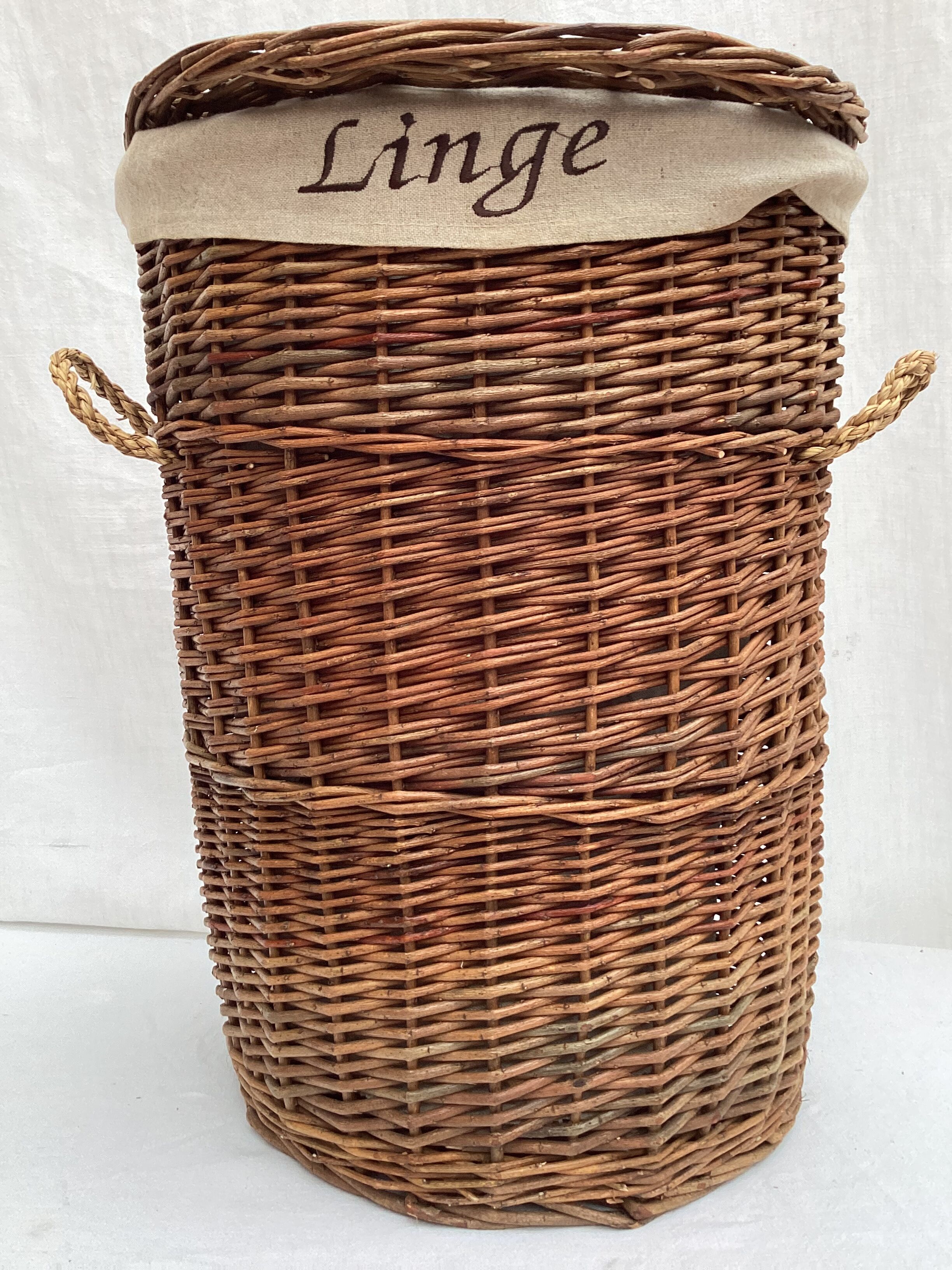 Vintage wicker laundry basket dimension: height -48cm- width -36cm- depth -23cm-
